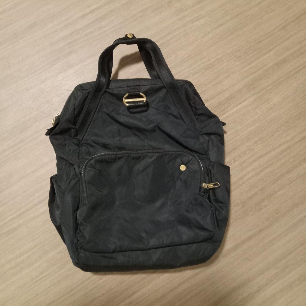 Pacsafe City Safe CX Anti-theft Backpack 17L